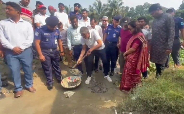 ৫ বছরে দেশে ২০ হাজার কিলোমিটার খাল খনন করা হবে: পানিসম্পদমন্ত্রী